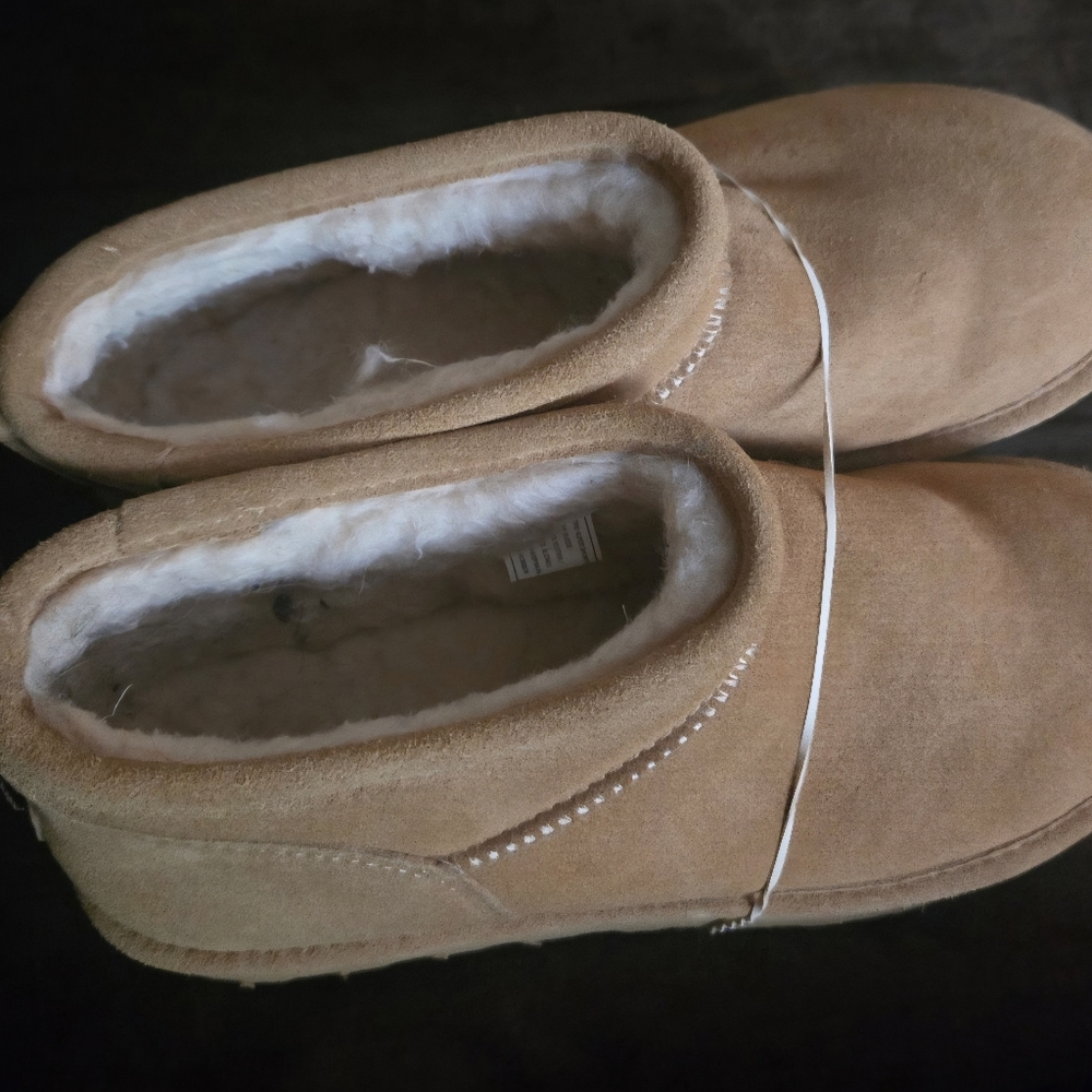 Womens Bearpaws Platform Boots Size 10
